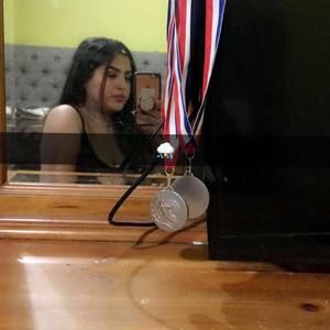 Meet your Posher, Stephany